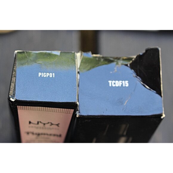 New - NYX Makeup Bundle, all sealed. Total Control Foundation, Pigment Primer - Picture 5 of 12